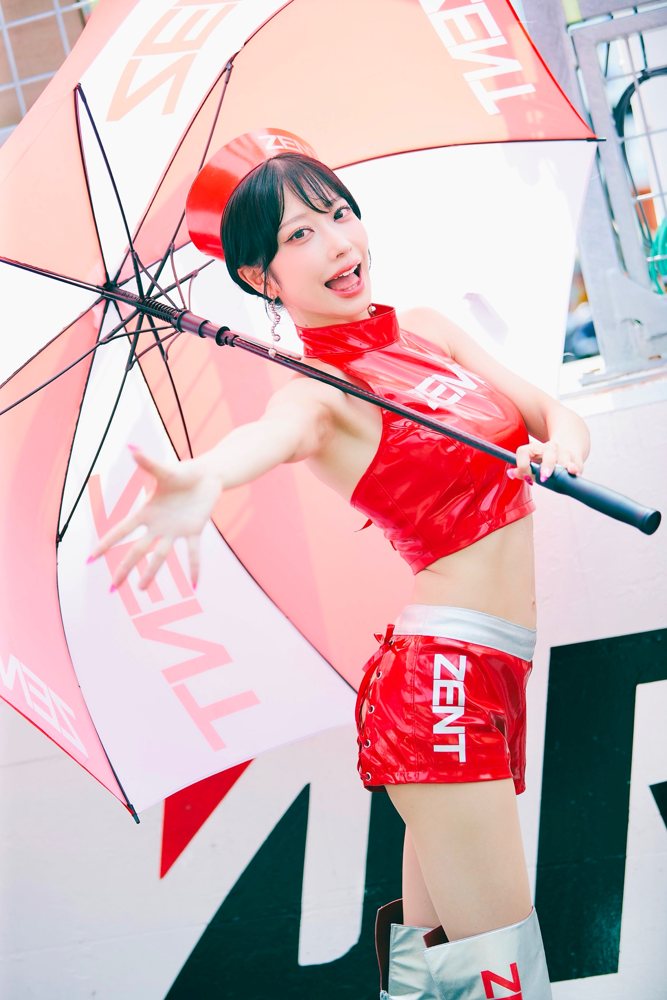 SUPER GT ZENTsweeties レースクイーン